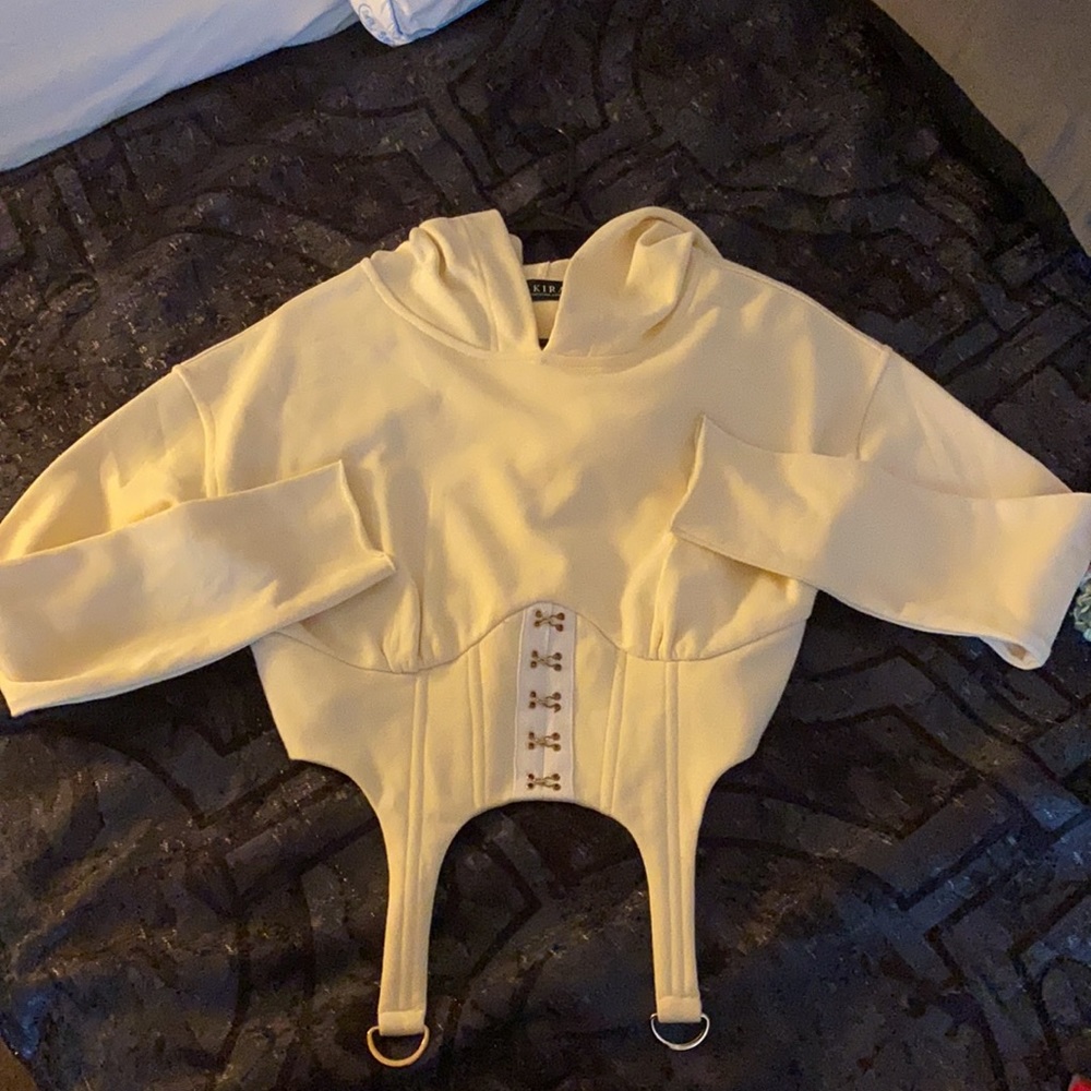 Cropped sweater